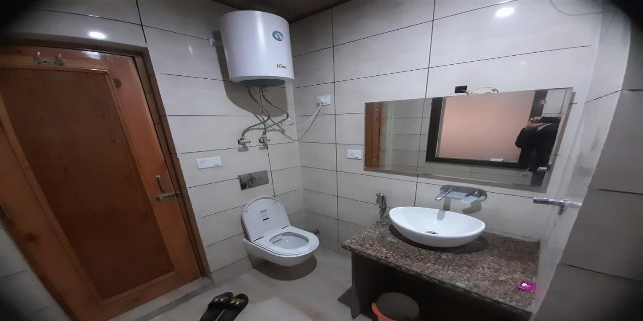 Hotel Zoon Dabb Srinagar Airport Kashmir Kültér fotó