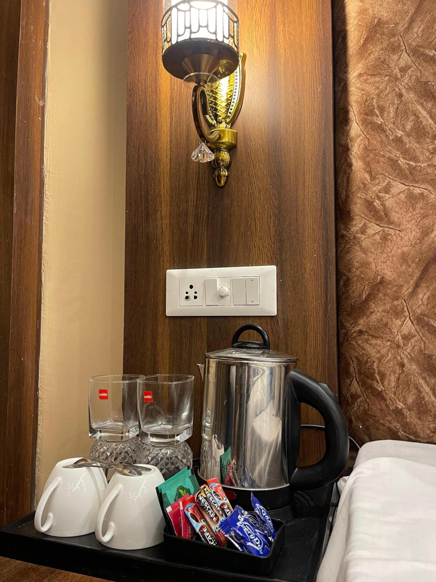 Hotel Zoon Dabb Srinagar Airport Kashmir Kültér fotó