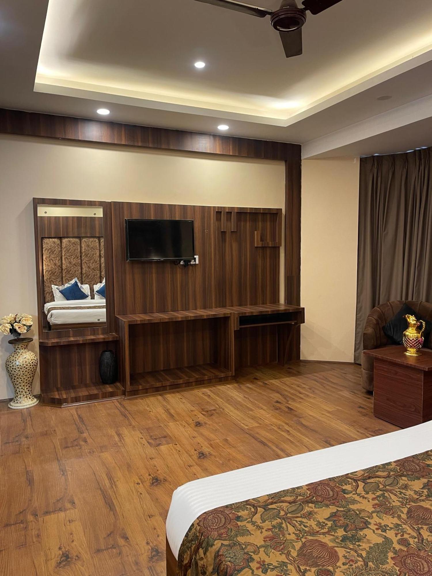 Hotel Zoon Dabb Srinagar Airport Kashmir Kültér fotó