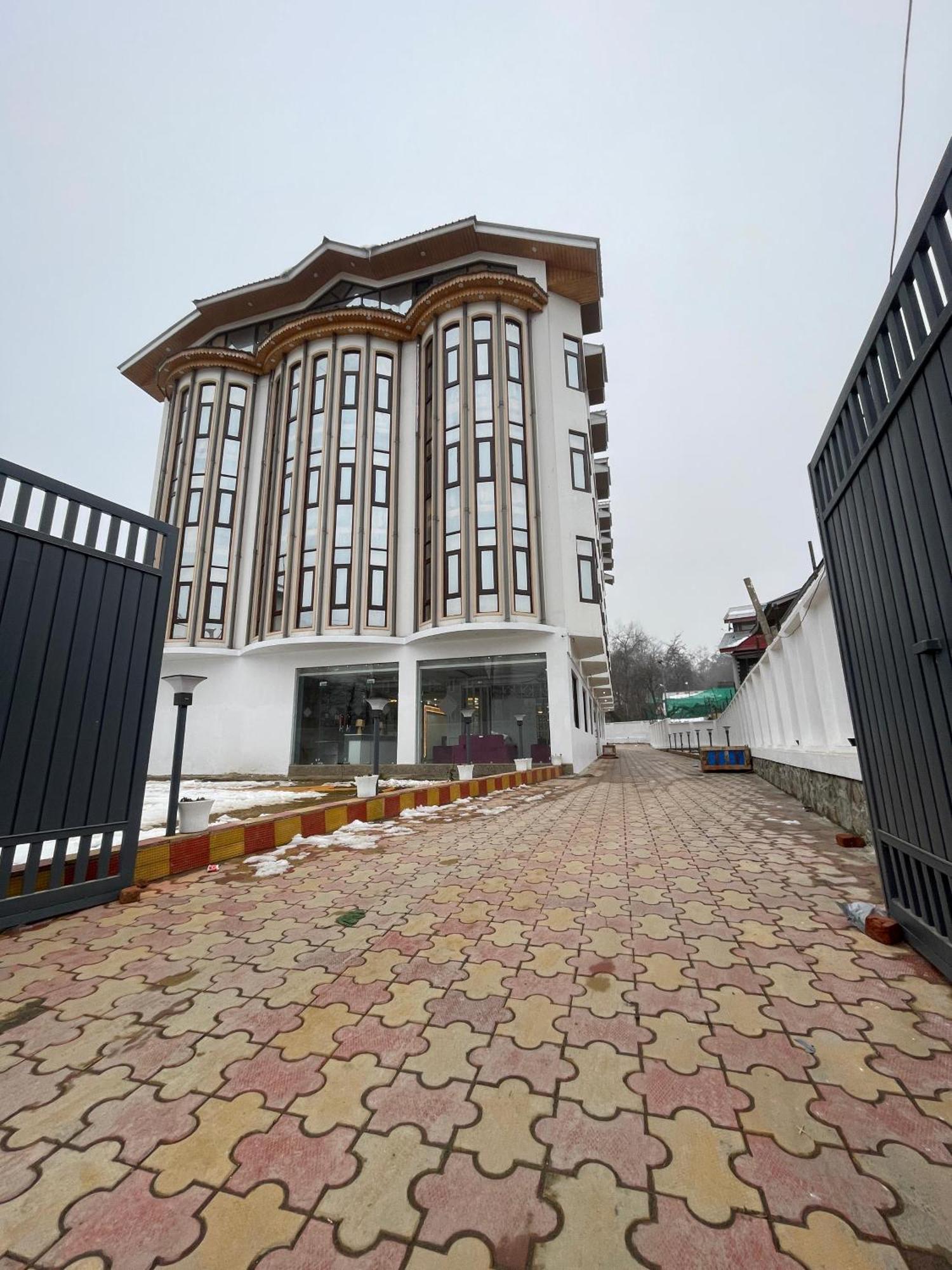 Hotel Zoon Dabb Srinagar Airport Kashmir Kültér fotó